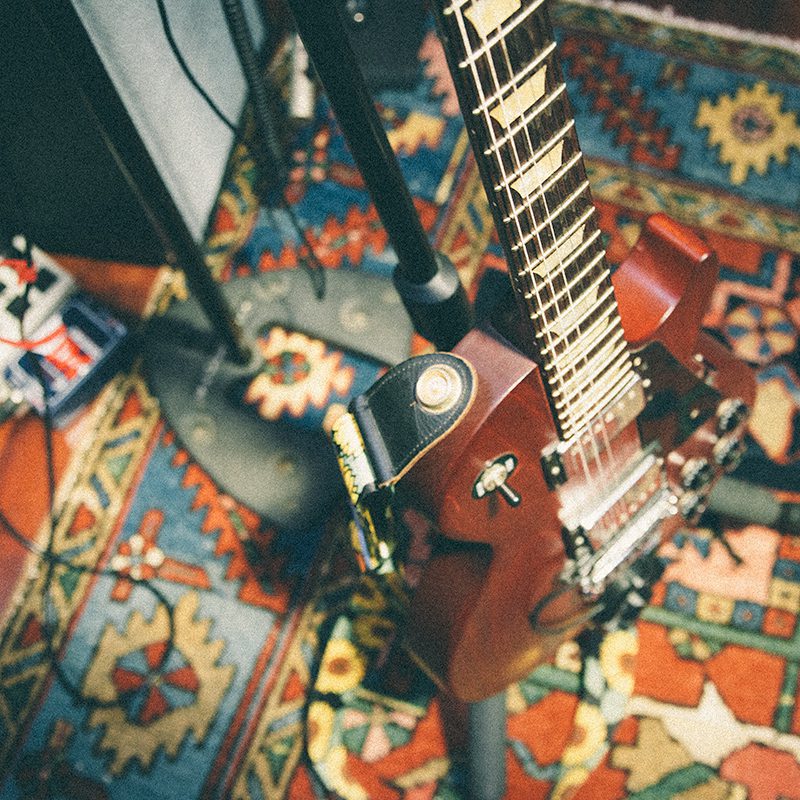 Les-Paul-3087-square.jpg