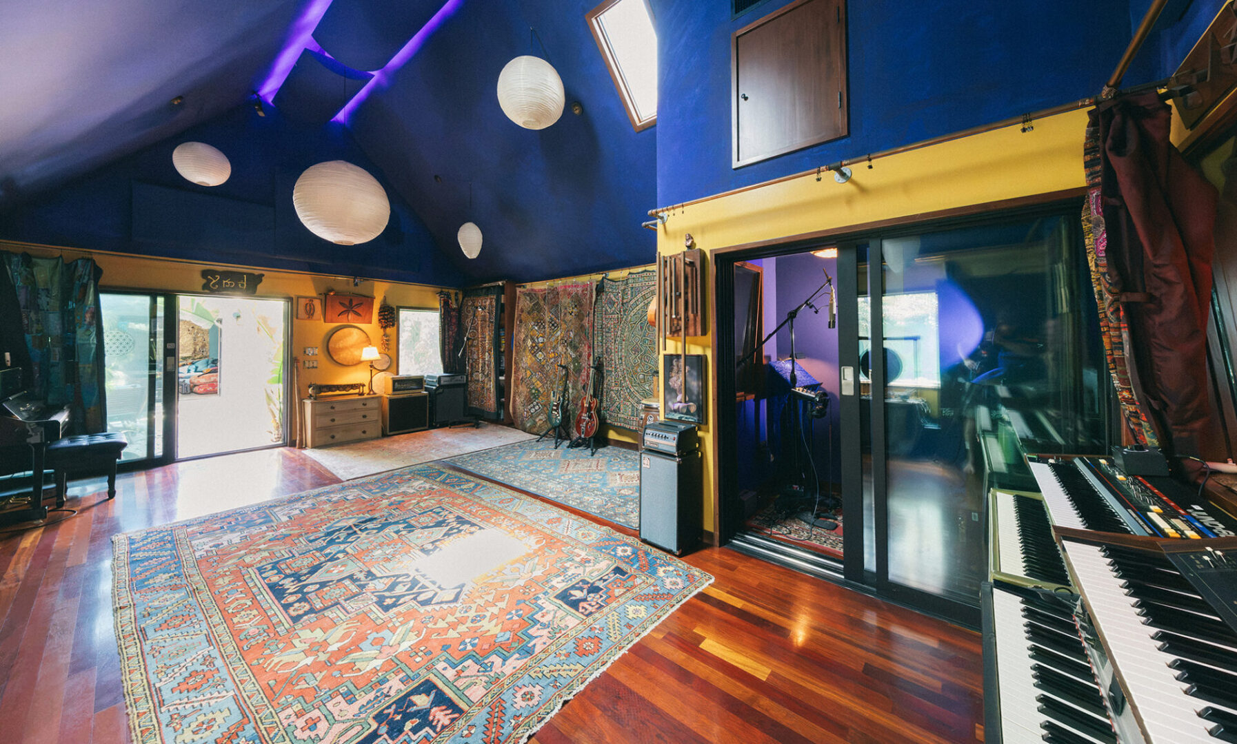 Live-Room-Clean-Angle-2-3620